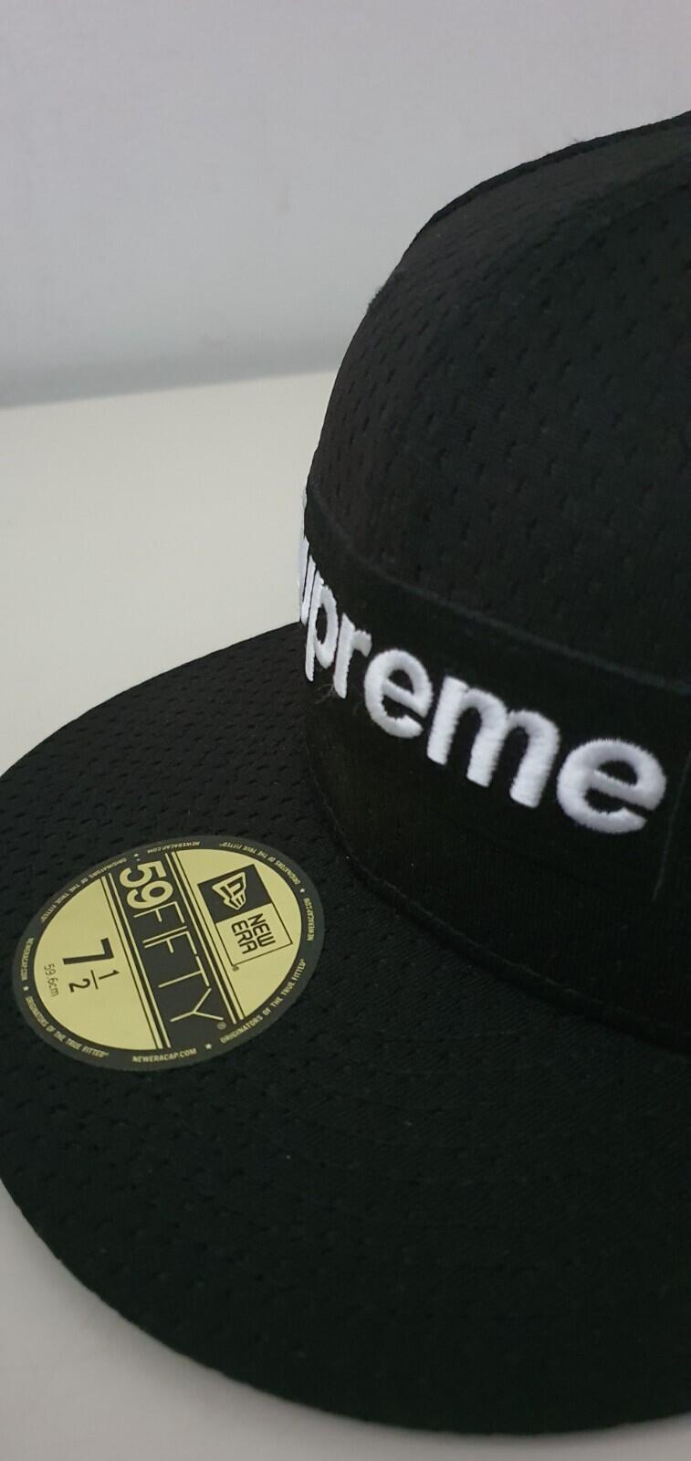 SS18 Supreme Mesh Box Logo New Era Kappe Schwarz Größe 7 1/2