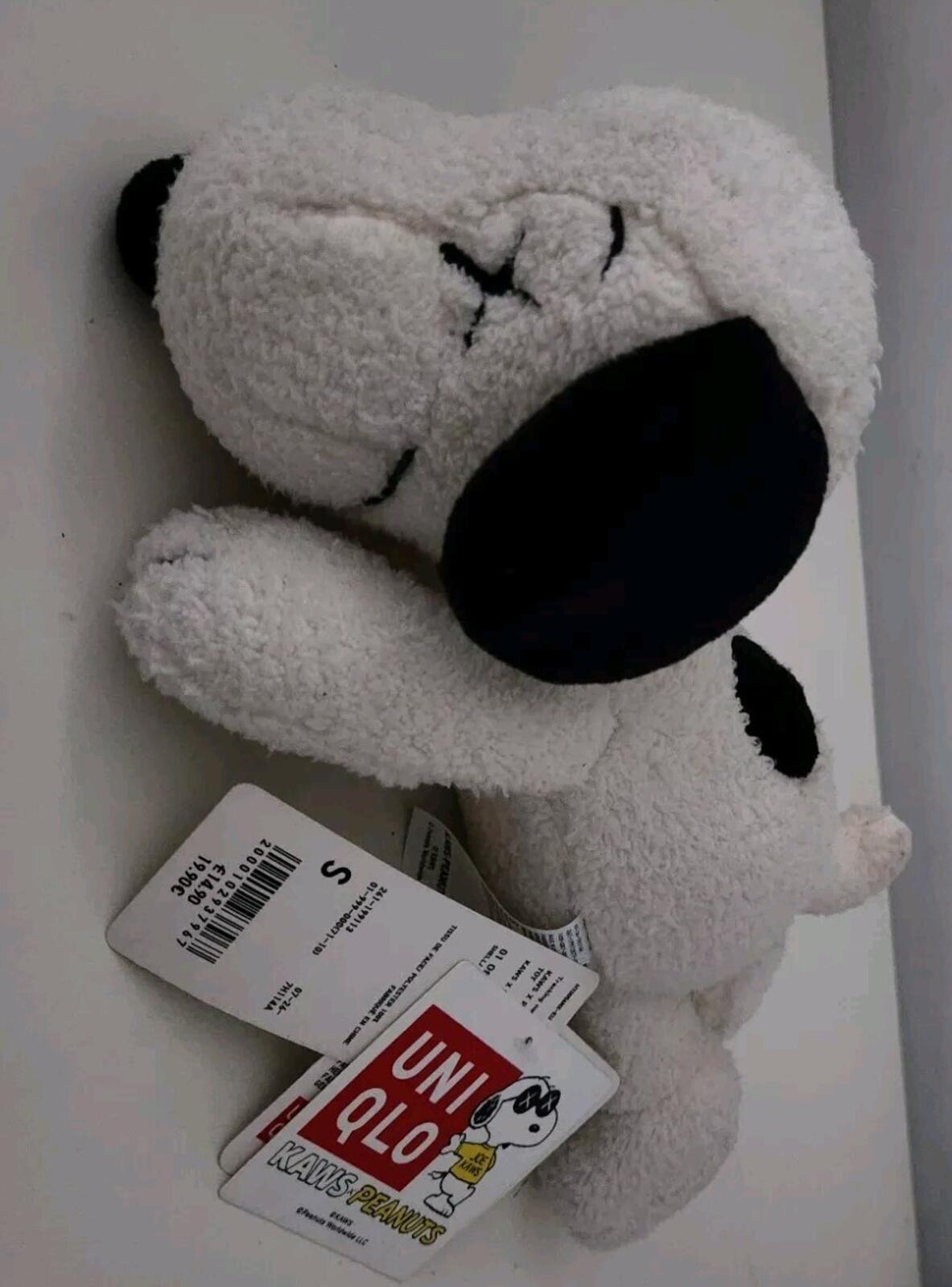 KAWS x UNIQLO x Peanuts Snoopy Plush Toy Size S