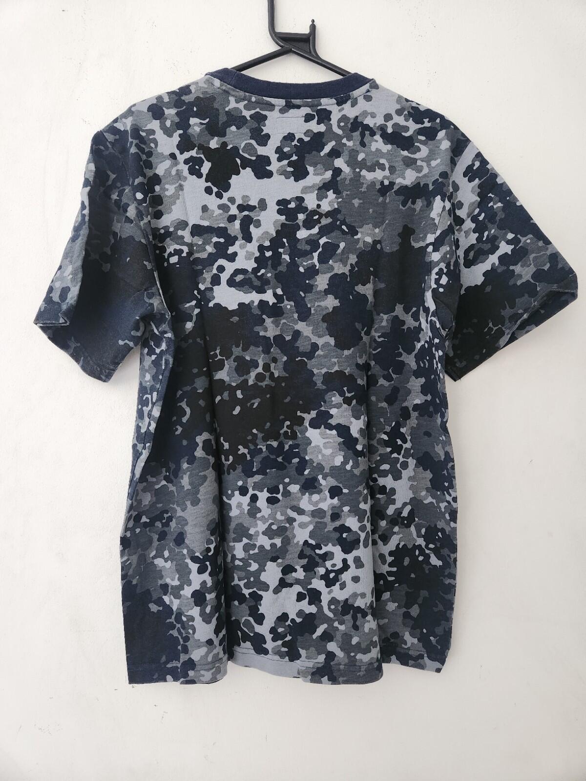 SS19 Supreme Navy German camo S/S pocket tee Size L large short sleeve t-shirt