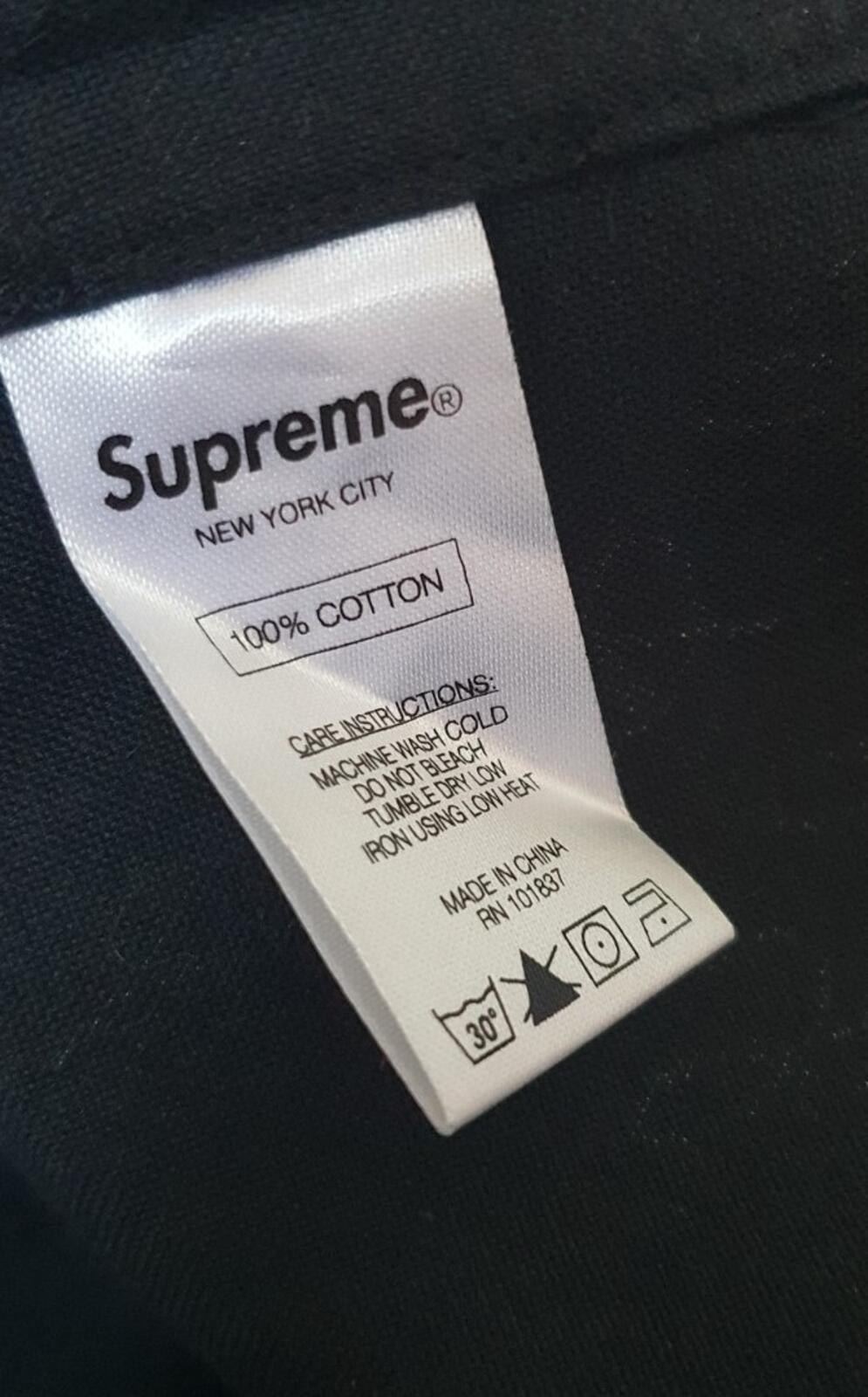 FW15 Supreme Eat Me Shirt Black Size L