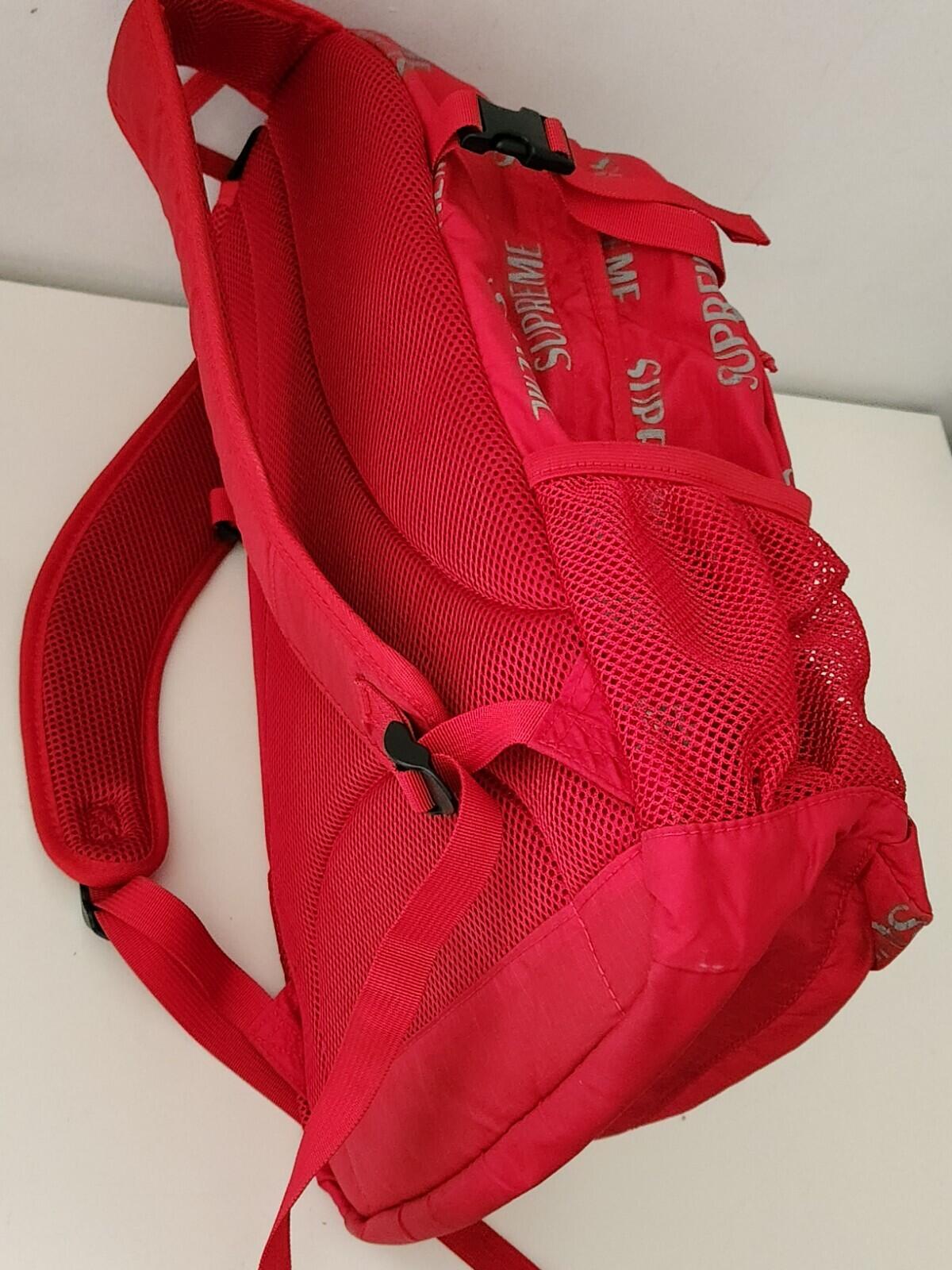 FW16 Supreme 3M Reflective Repeat Rucksack Rot