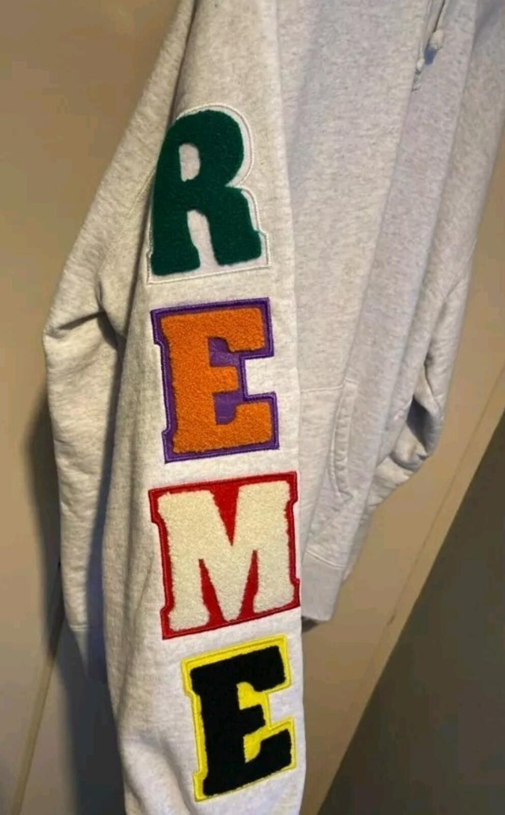 SS22 Supreme Team Chenille Hooded Sweatshirt Size M Medium Ash Grey hoodie