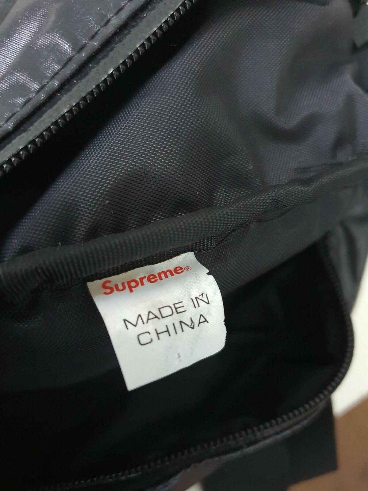 FW17 Supreme Waist Bag Black