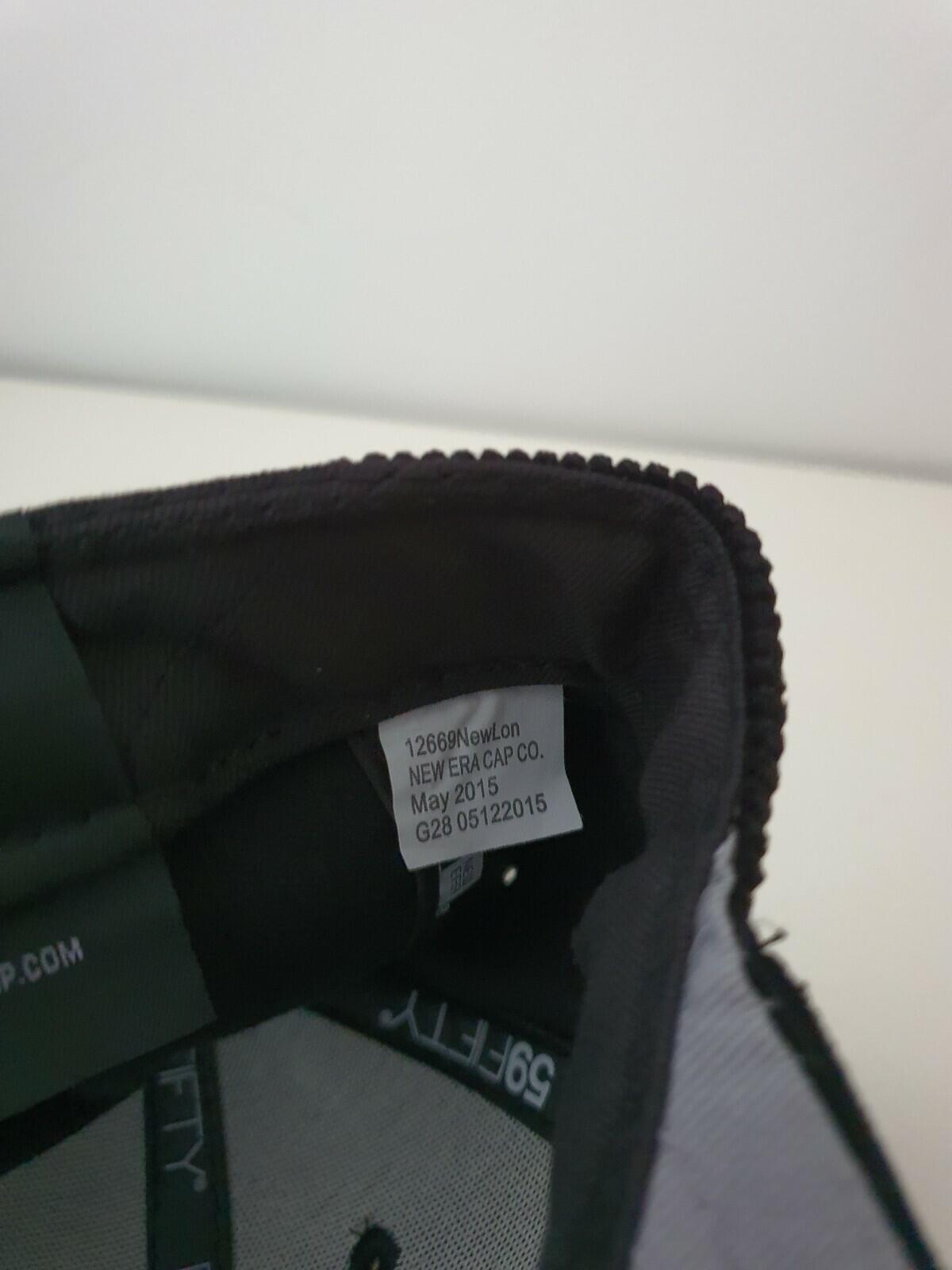 FW15 Supreme Box Logo 59Fifty New Era Corduroy Black hat Size 7 1/2