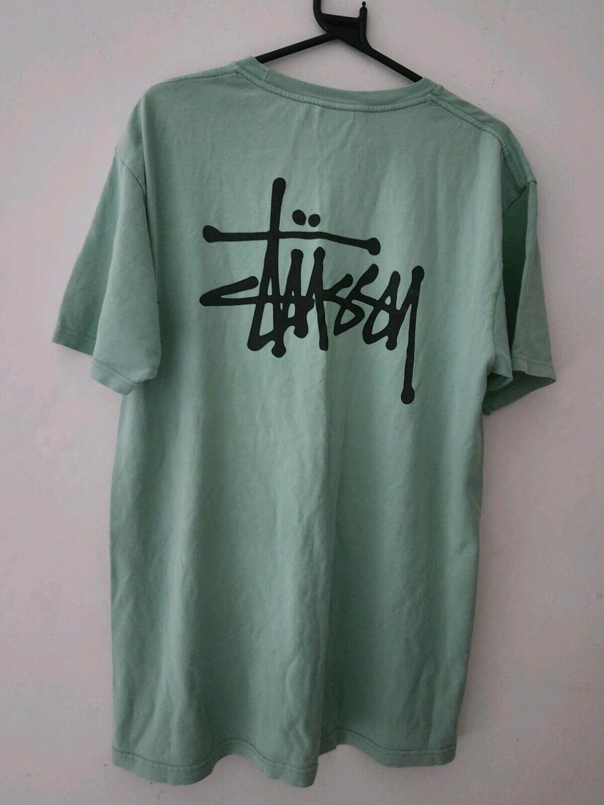 STUSSY Basic Logo T-Shirt Größe L Large Salbei T-Shirt
