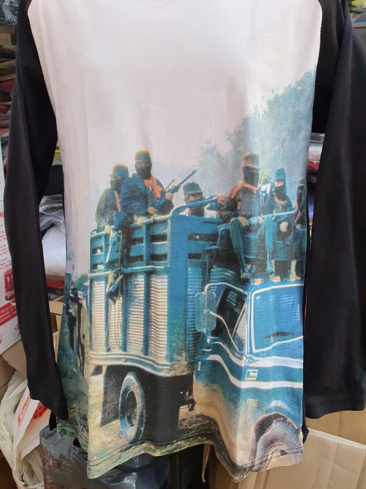 Camiseta de manga larga tipo raglán de Supreme Shawn Mortensen Zapatista de 2005, talla L