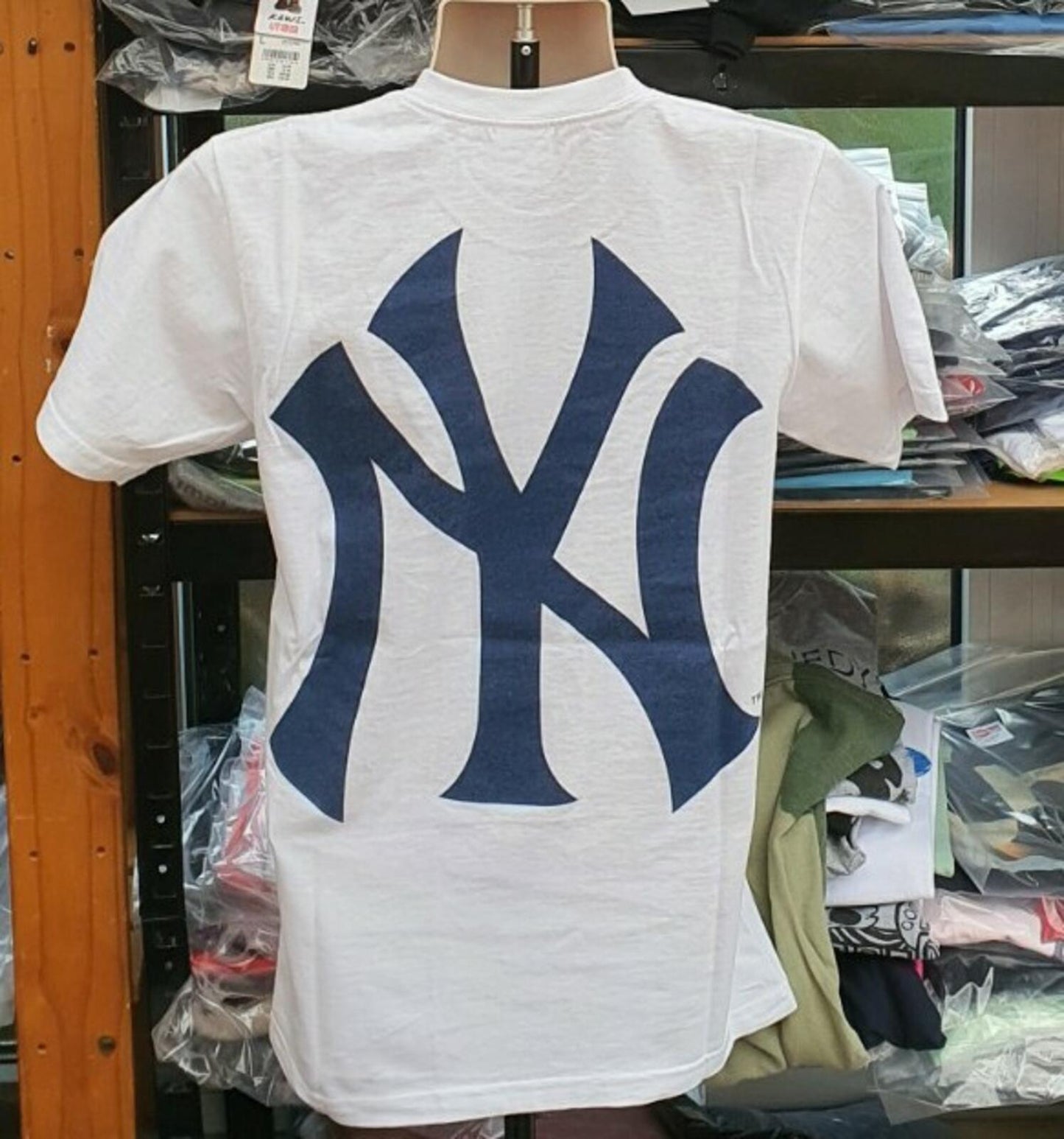 SS15 Supreme New York Yankees Box Logo Tee White Size S