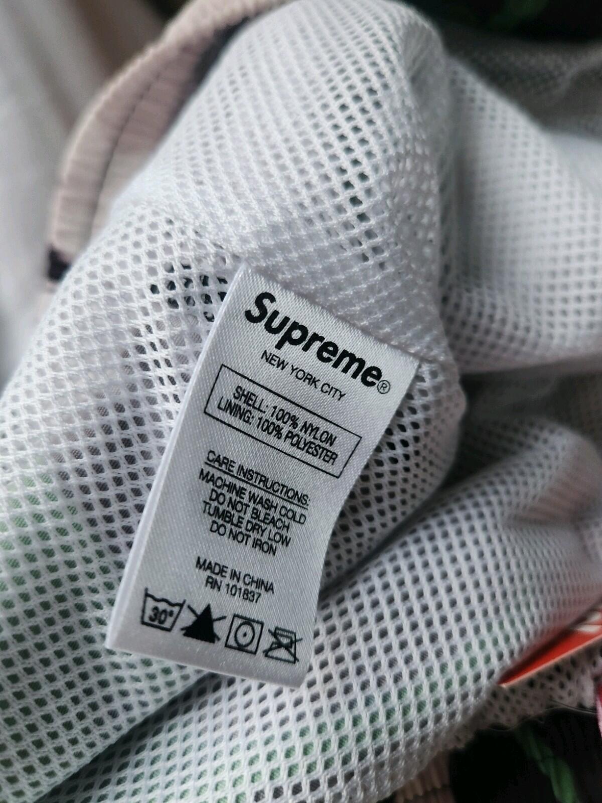 SS18 Supreme Nylon Water Short XL swim shorts black floral small box logo New