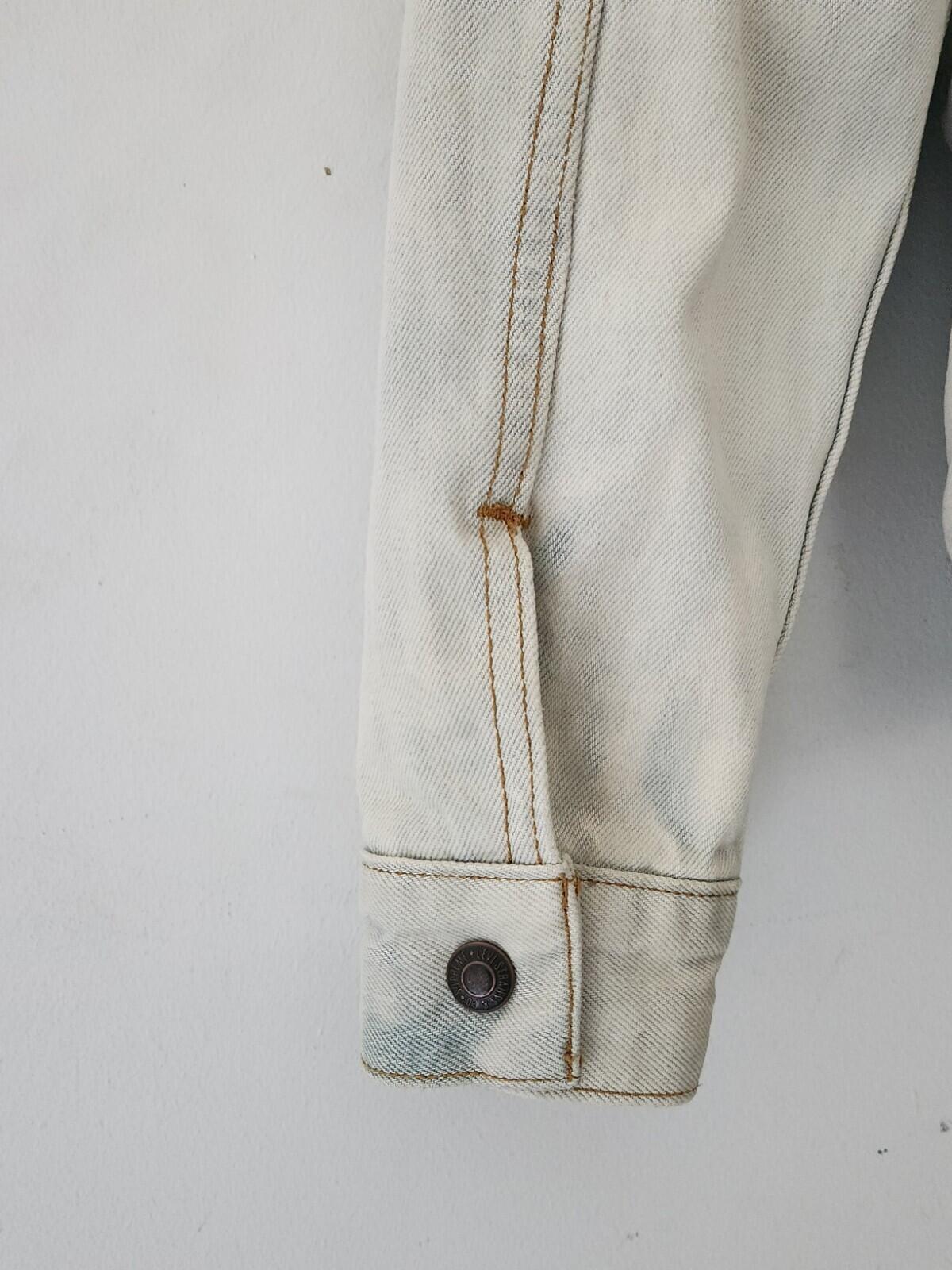 FW16 Supreme Levis Bleached Sherpa Trucker Denim Jacket Size M
