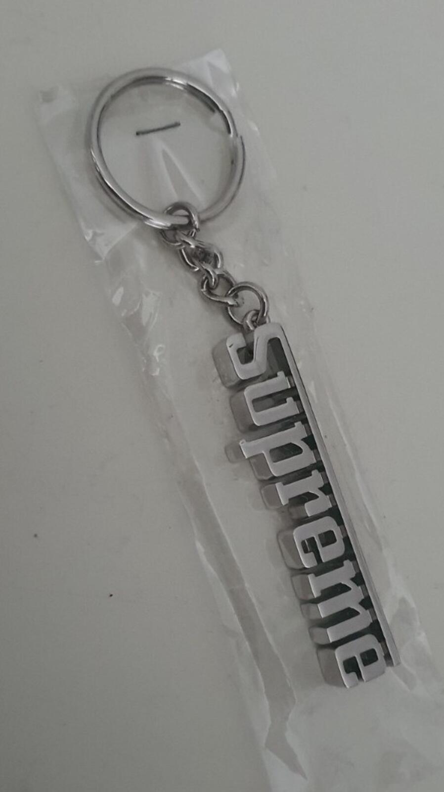 FW16 Supreme Grand Prix Keychain Silver Metal