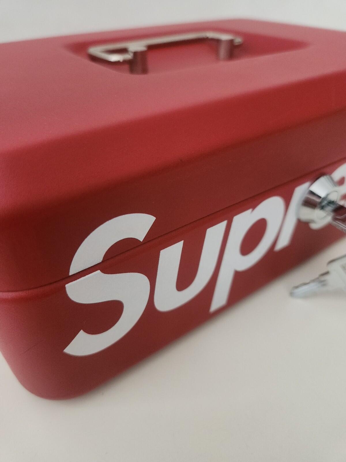 FW17 Supreme lock box red metal 2 keys Accessory Storage Red Powder Coated Iron