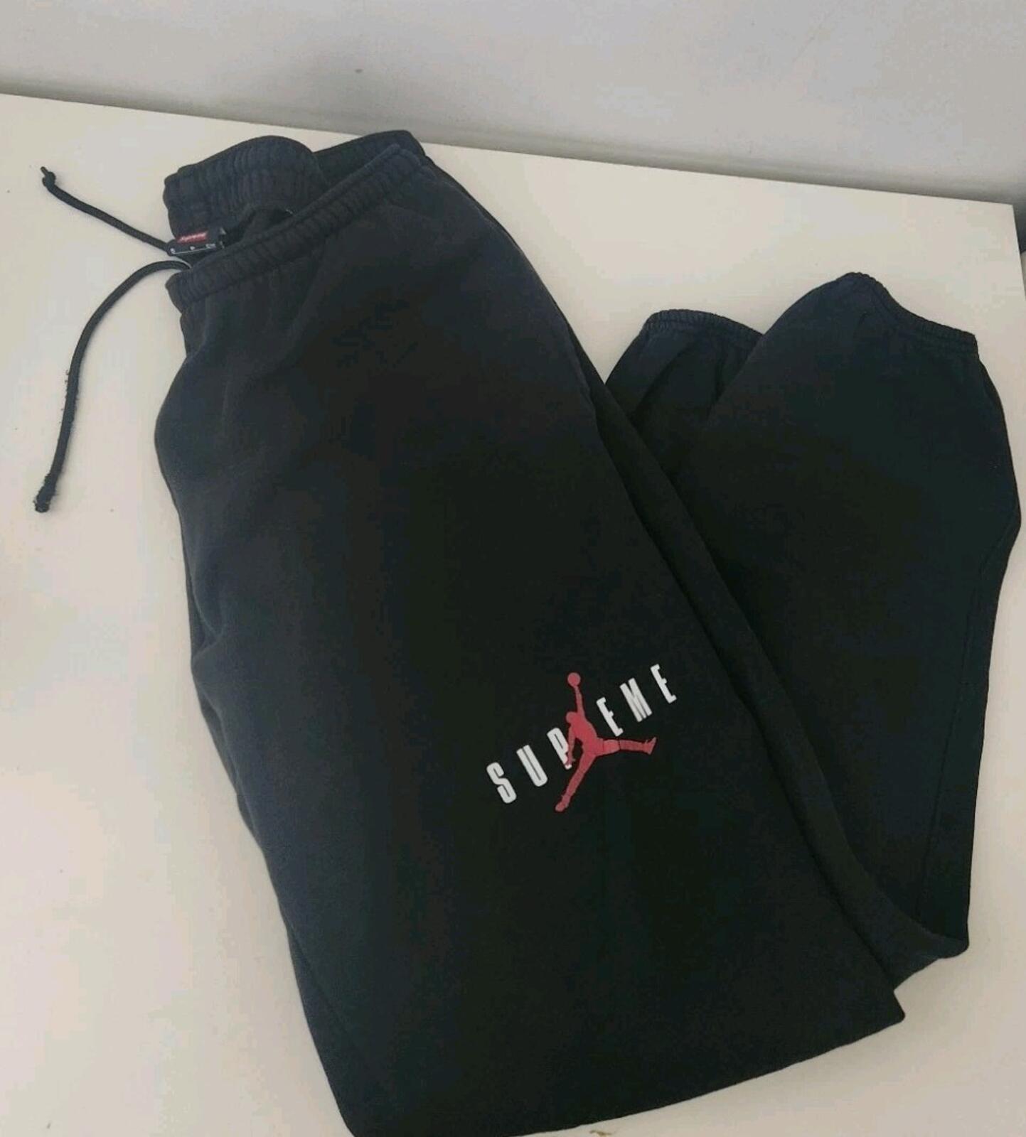 FW15 Supreme x Jordan sweatpant Size S Small Black Joggers Jumpman Pants