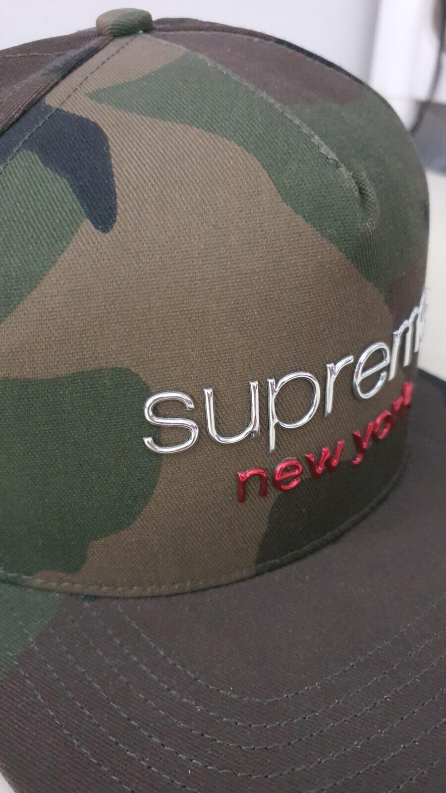 Gorra FW16 Supreme Chrome Classic de 5 paneles camuflaje verde