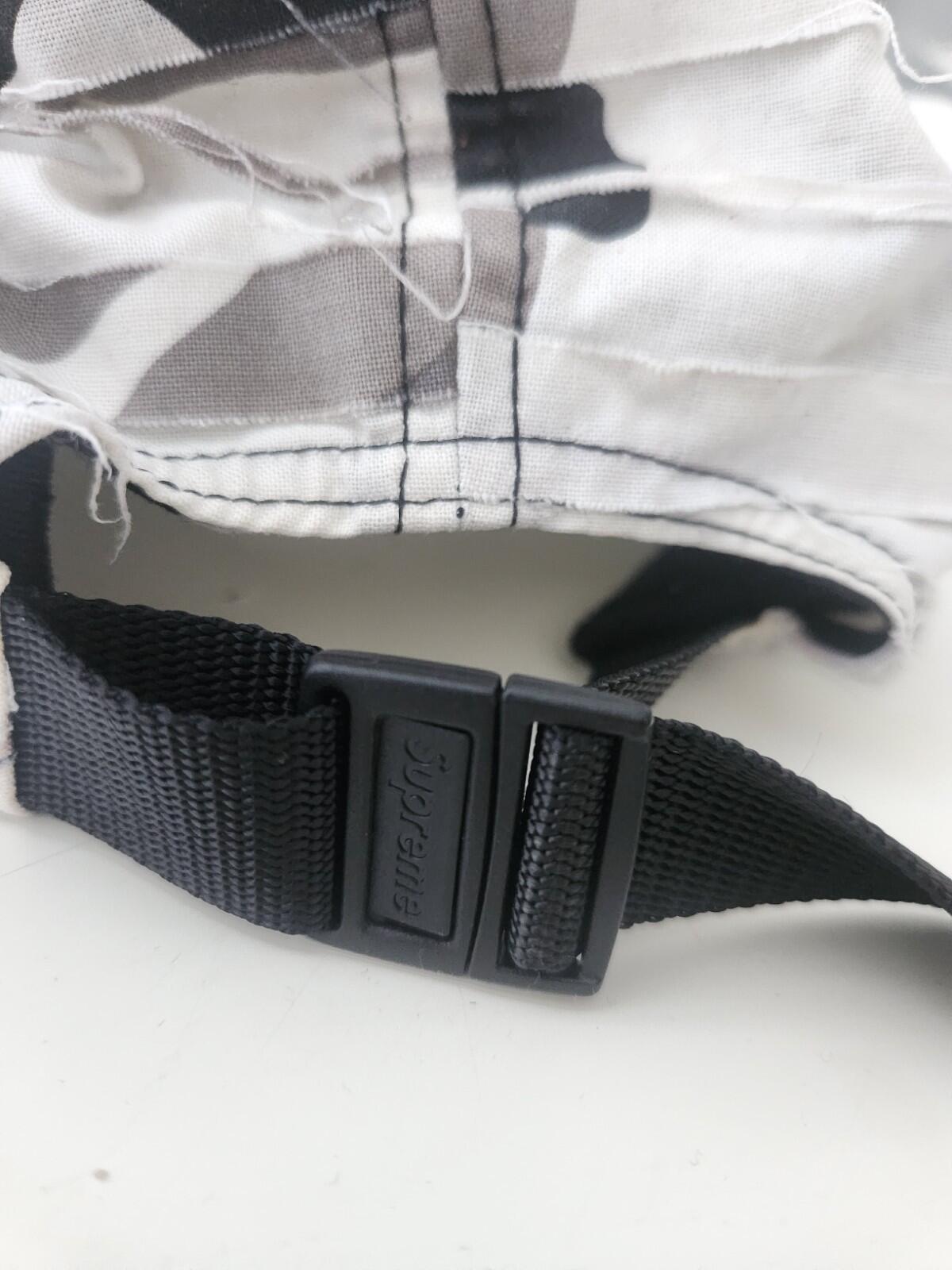 Gorra Camp Supreme Camuflaje de Capas SS23 Blanco Gris Fabricada en EE. UU.