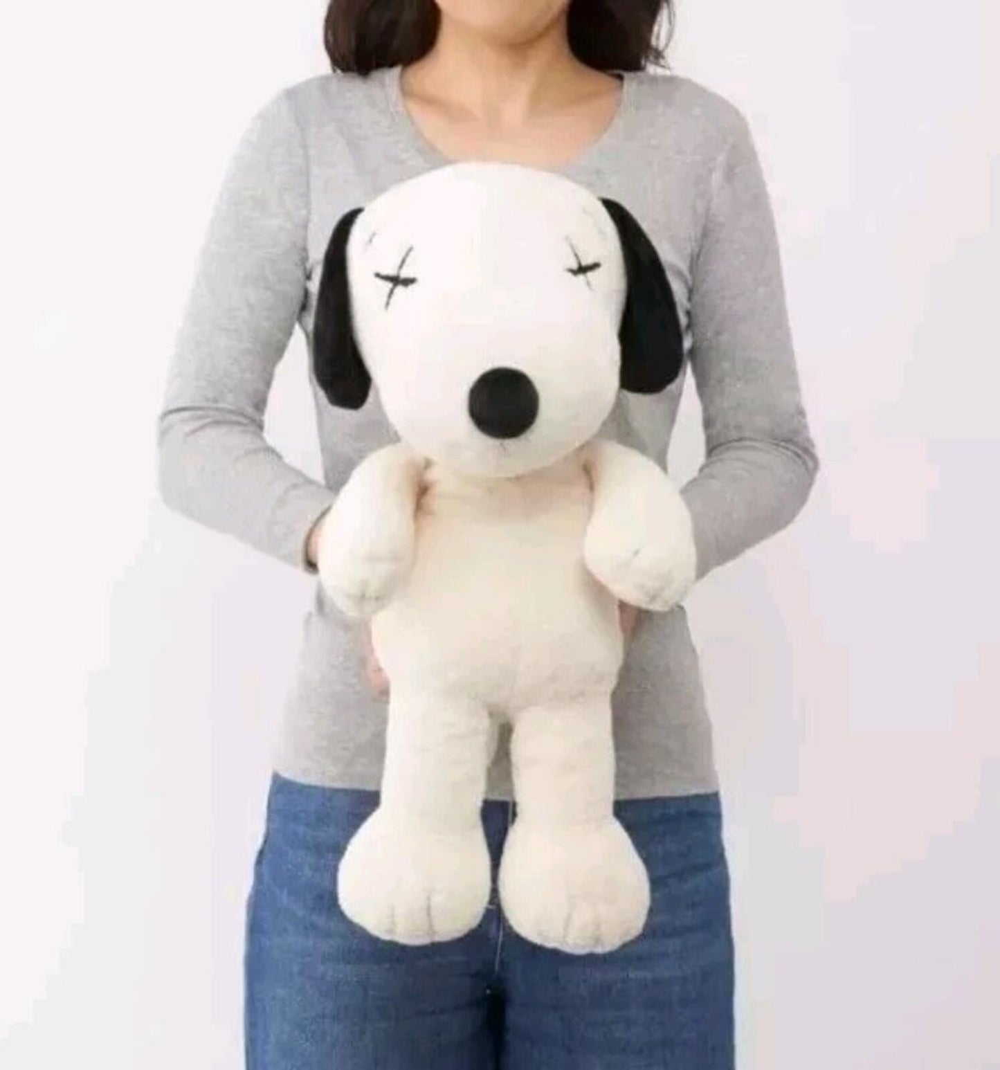 KAWS x UNIQLO x Peanuts Snoopy Plüschtier (Medium) von 2017 Hund