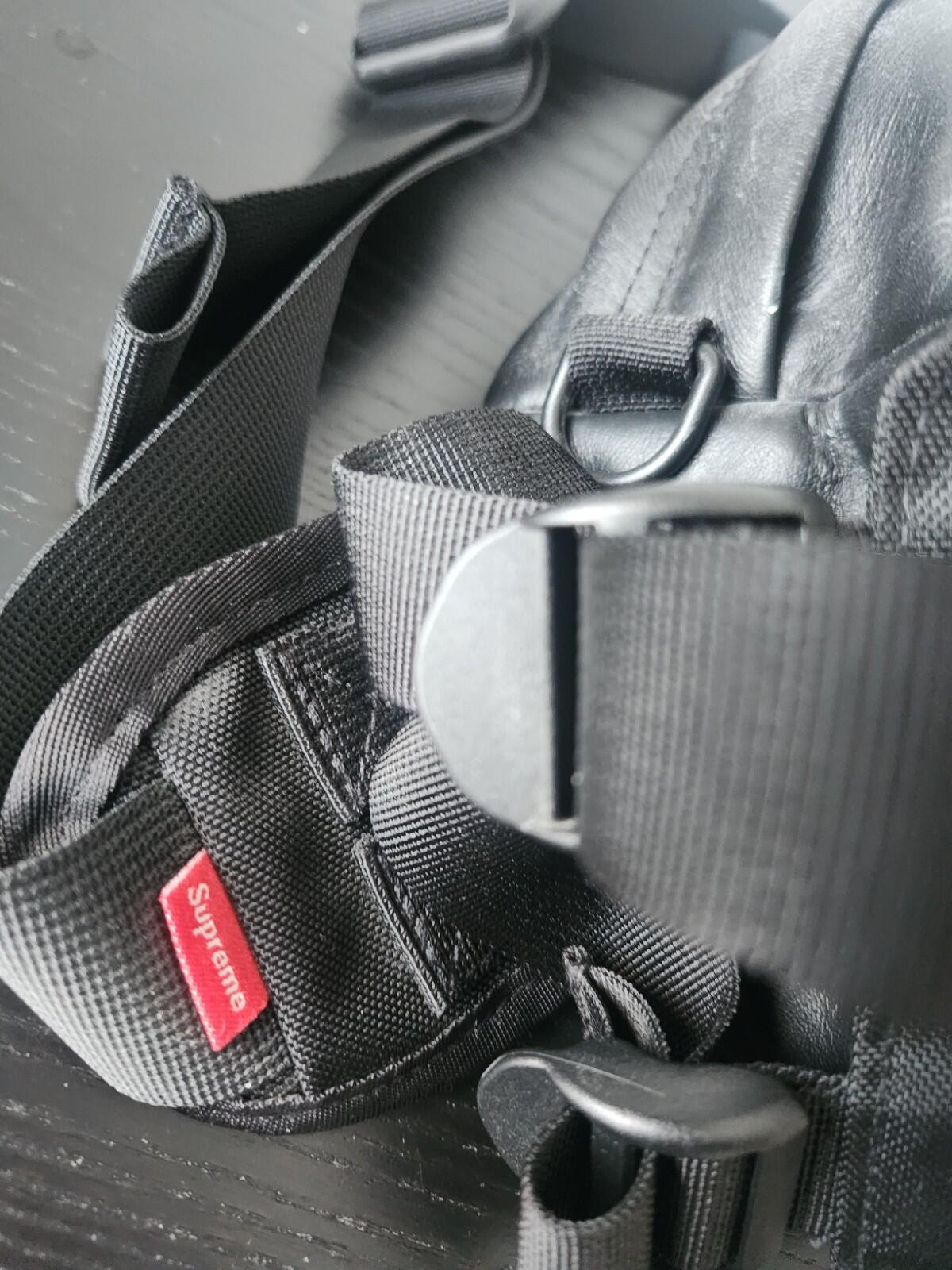 FW18 Supreme x The North Face Leather Mountain Waist Bag Black shoulder Cowhide