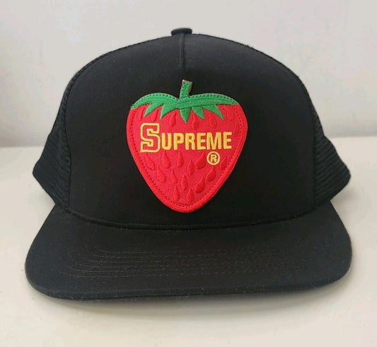 Gorra Supreme Strawberry Mesh Back 5 paneles SS17 Negra