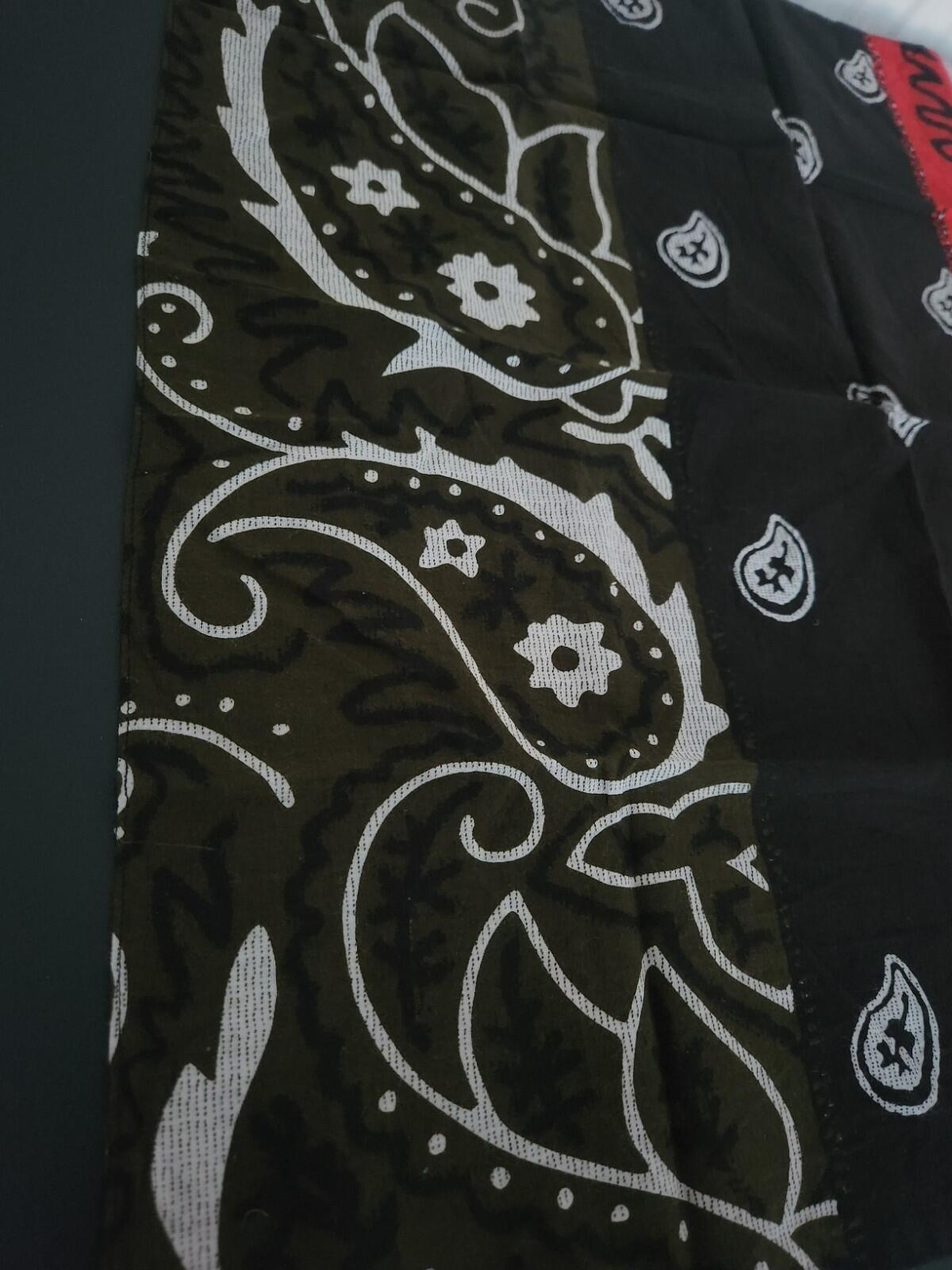 FW19 Supreme Dead Prez RBG bandana red black navy paisley scarf 21.25" x 21.25"