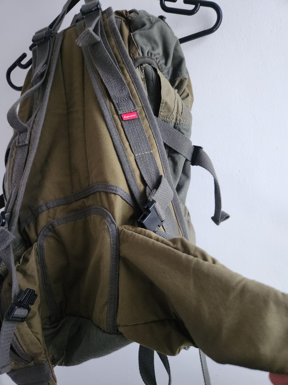 Mochila Supreme x JUNYA WATANABE CDG MAN Patchwork Oliva Otoño/Invierno 2021