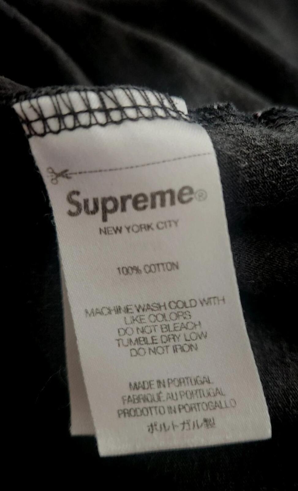 FW21 Supreme East West S/S Top Short sleeve M Medium T-shirt Black Satin Logo