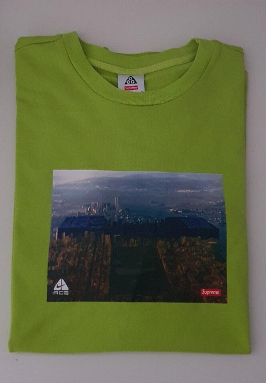 FW22 Camiseta Supreme x Nike ACG Grid Verde Talla M Mediana