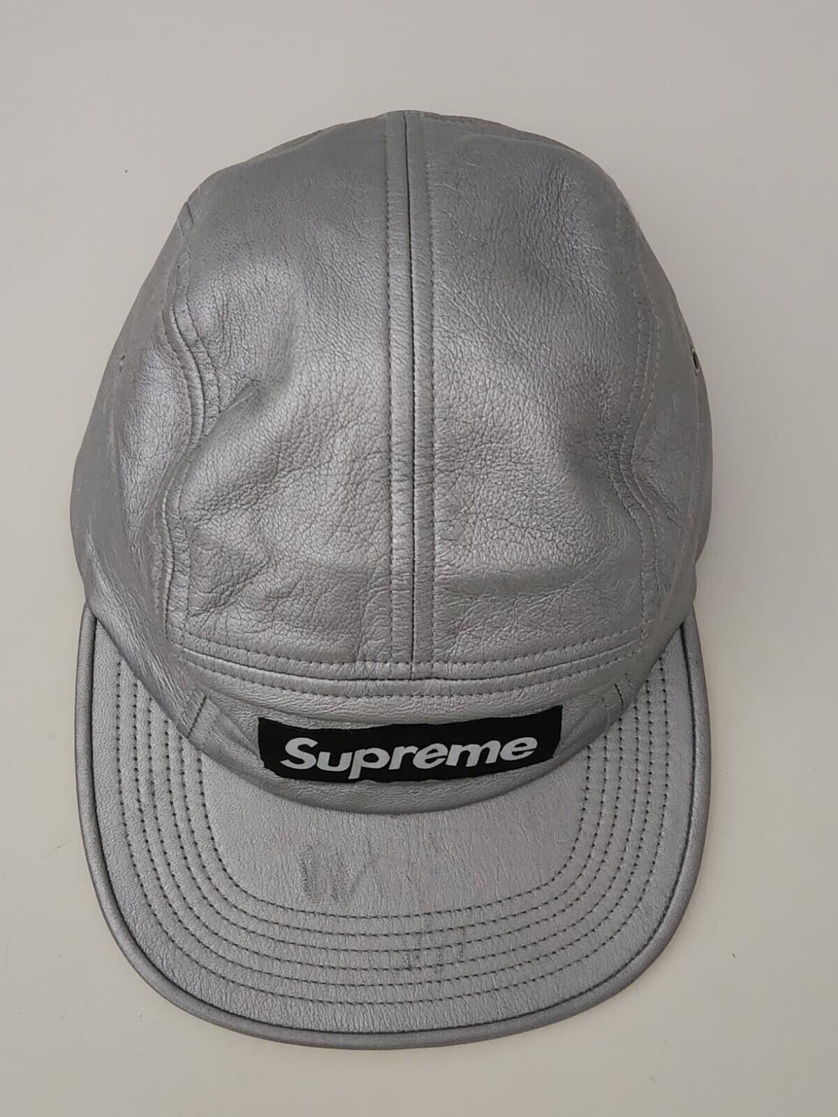 FW16 Supreme Leather Camp Cap Silber