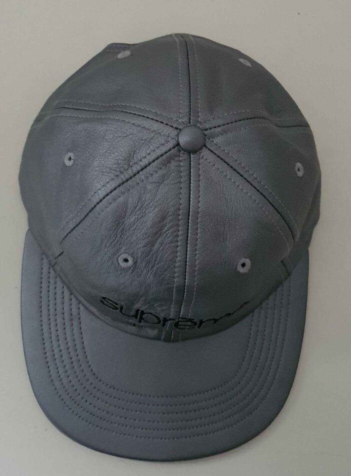 FW16 Supreme Leather Classic Logo Gorra de 6 paneles plateada Rara