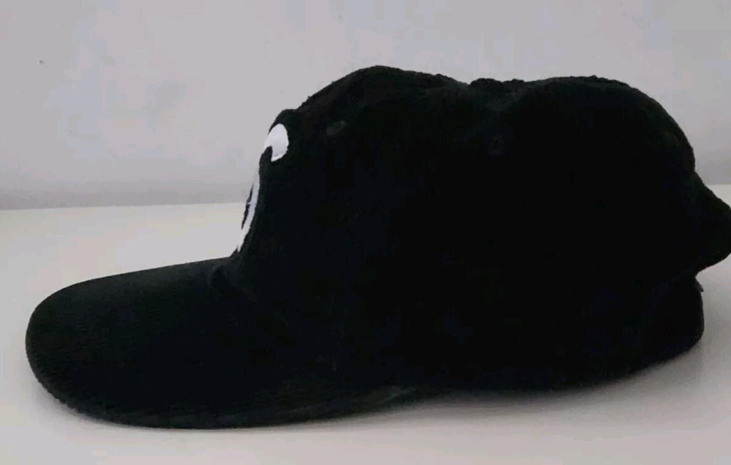 Gorra Supreme de 6 paneles con logo S de pana negra SS17