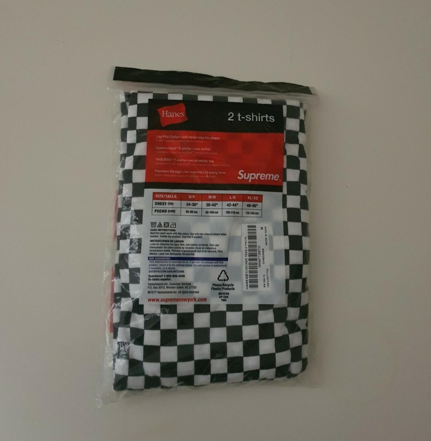 SS18 Supreme Hanes Checker Tagless Tees (2 pack) size M medium New Underwear