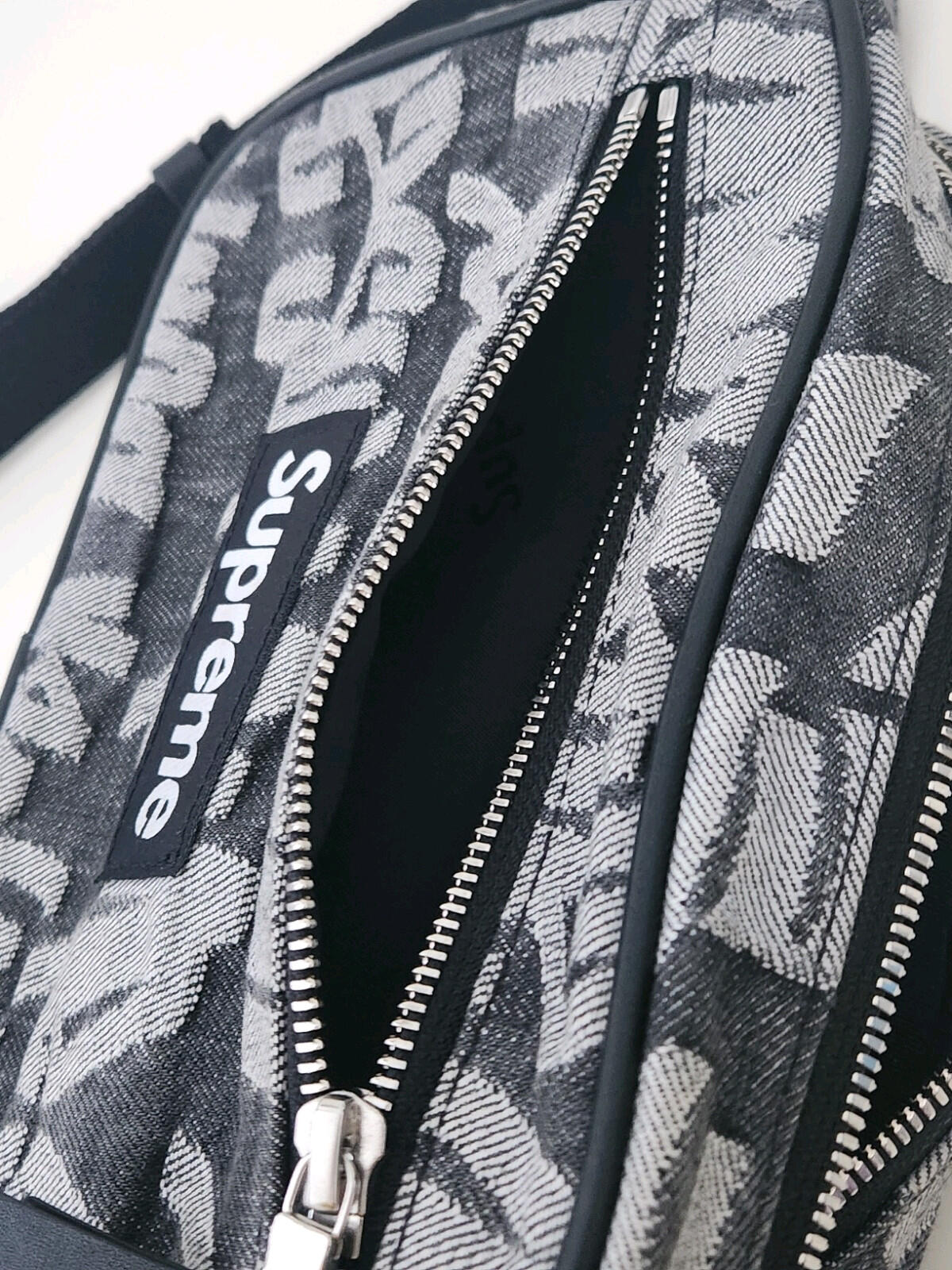 SS22 Supreme Fat Tip Jacquard Denim waist bag Black Shoulder Bum 3L