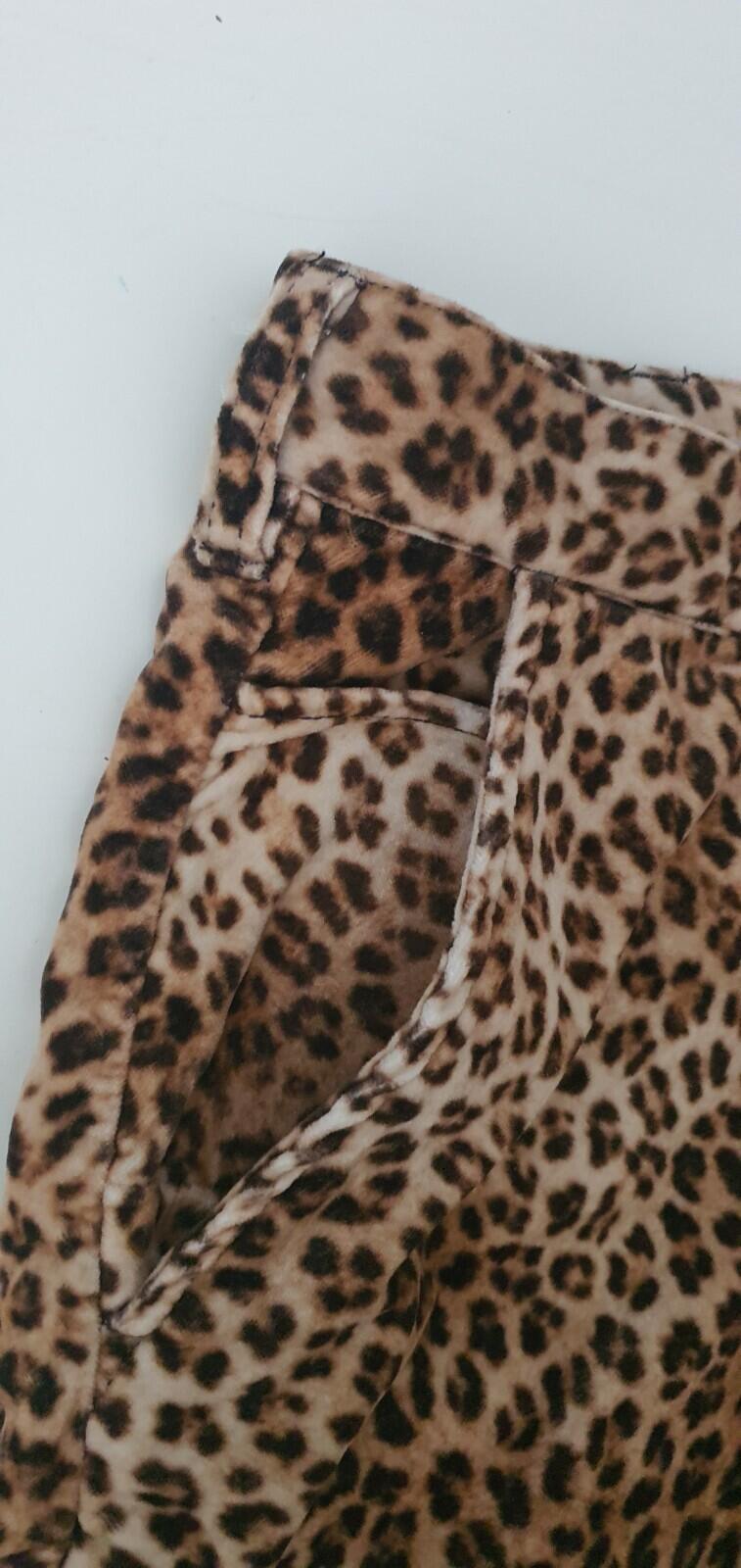SS19 Supreme Velvet Leopard work short size 34 shorts