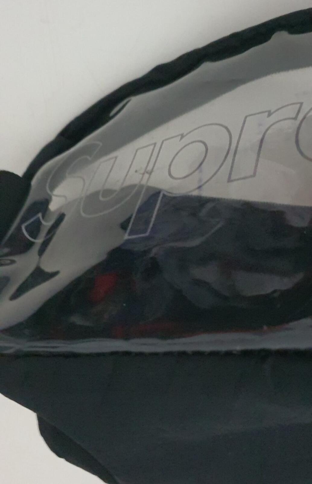 FW18 Supreme Utility Bag Impermeable