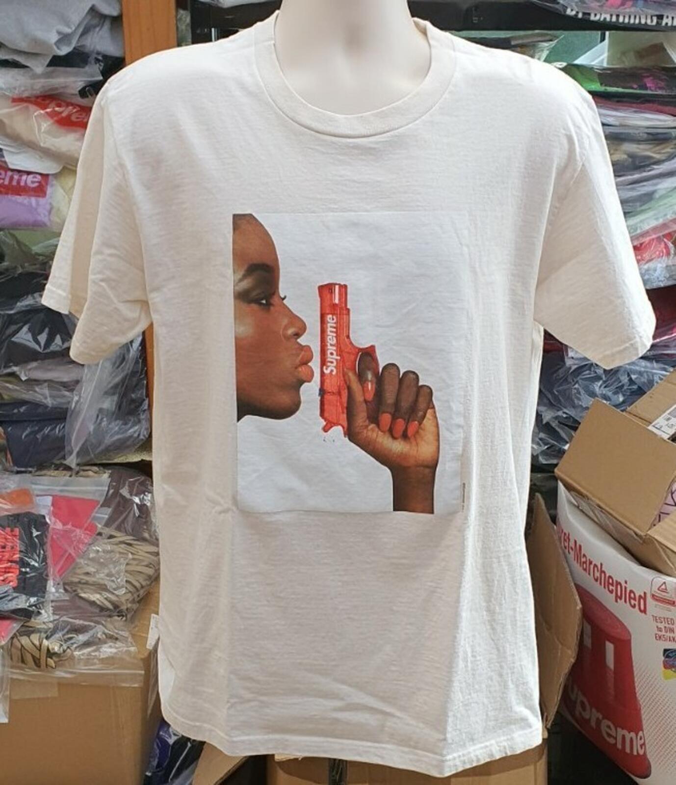 SS21 Supreme Water Pistol Tee Natural Size L