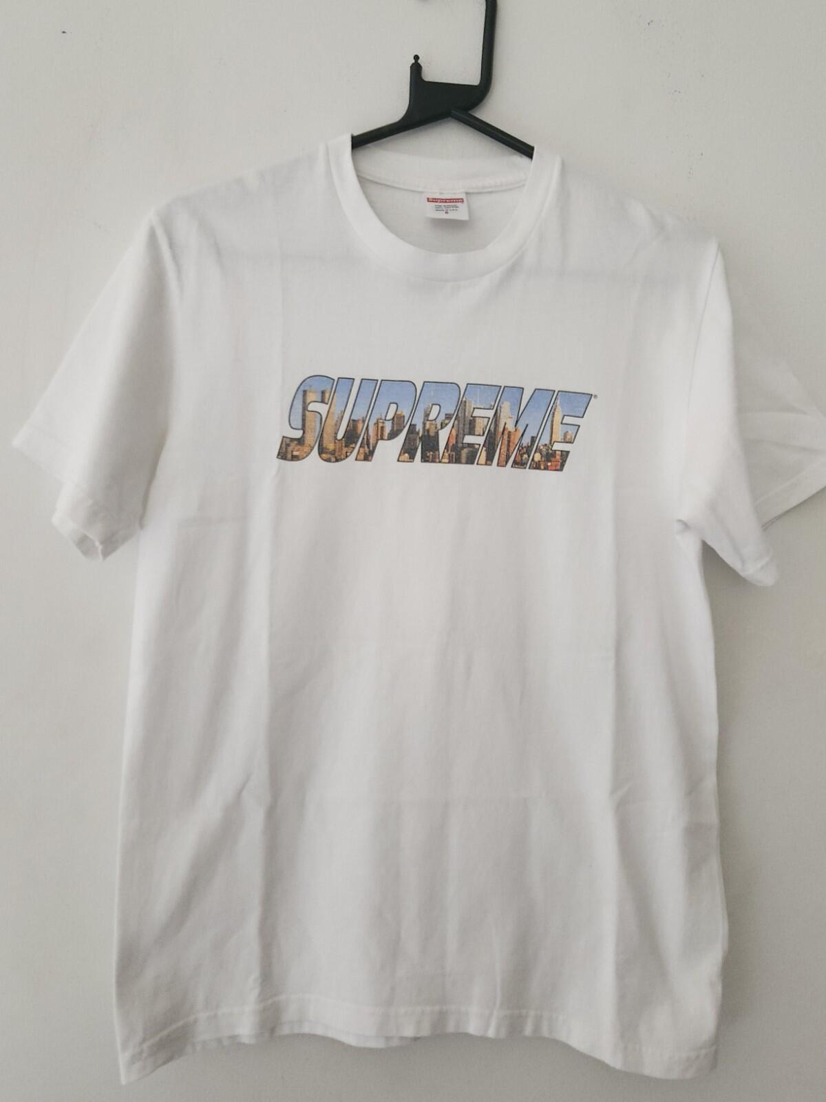 FW23 Supreme Gotham tee size S small White T-shirt New York NY