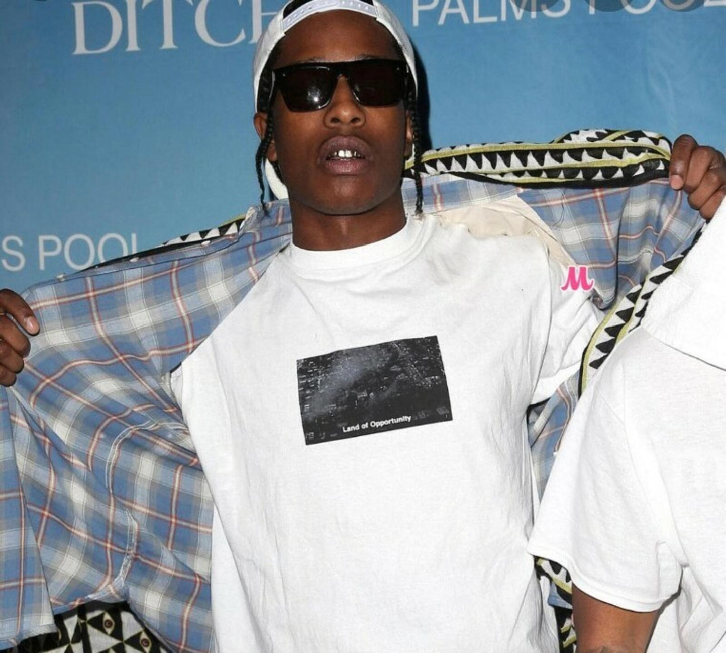 2003 Supreme Land of Opportunity / Menace II Society Tee Heather Grey Size L