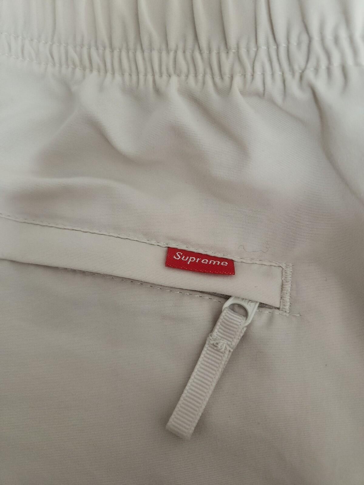 HW22 Supreme Warm Up Hose Stone Größe S klein Nylonhose Wasserabweisend Neu