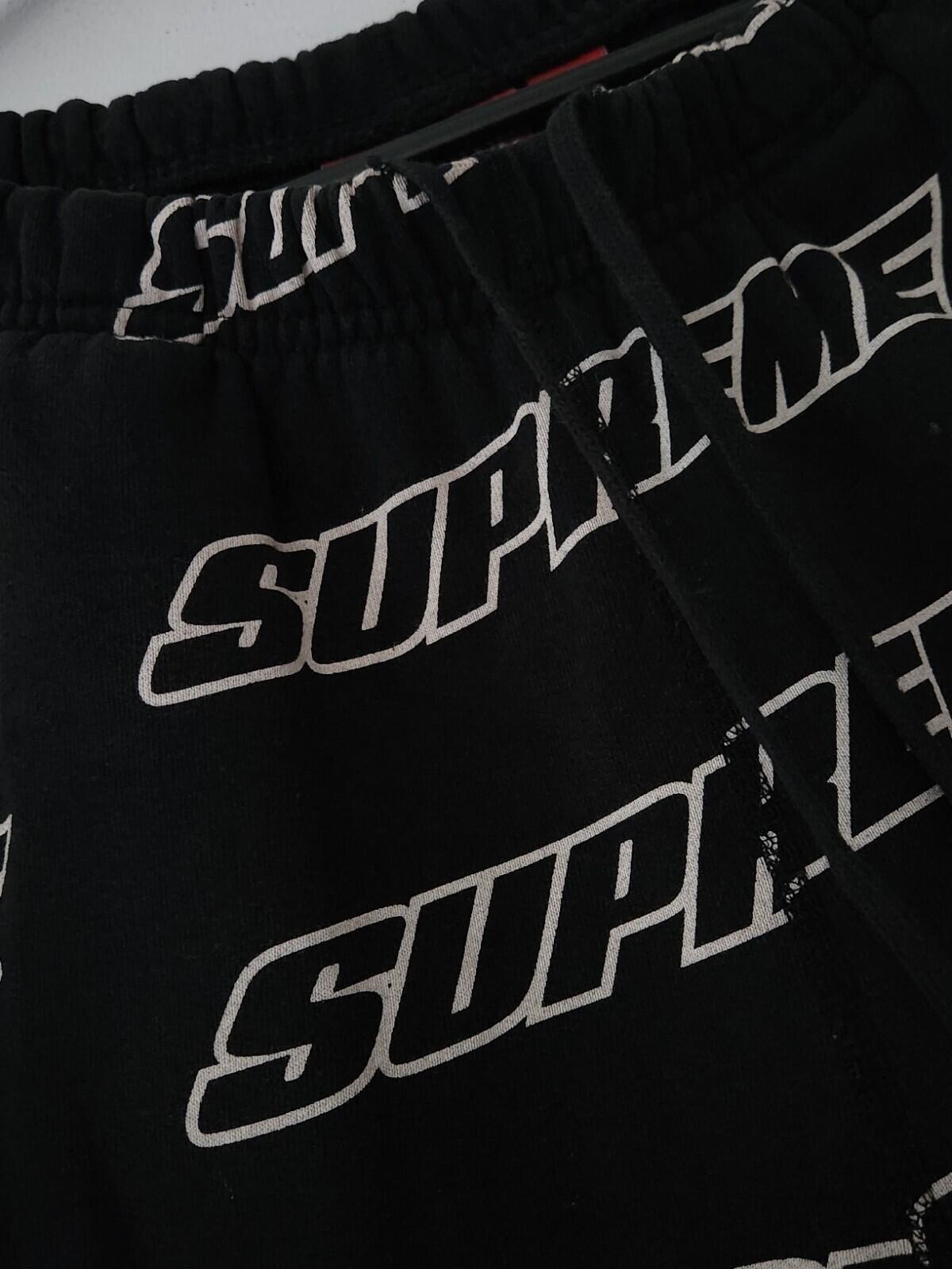 SS18 Supreme Repeat Sweatpant size M medium Black pants Made In Canada