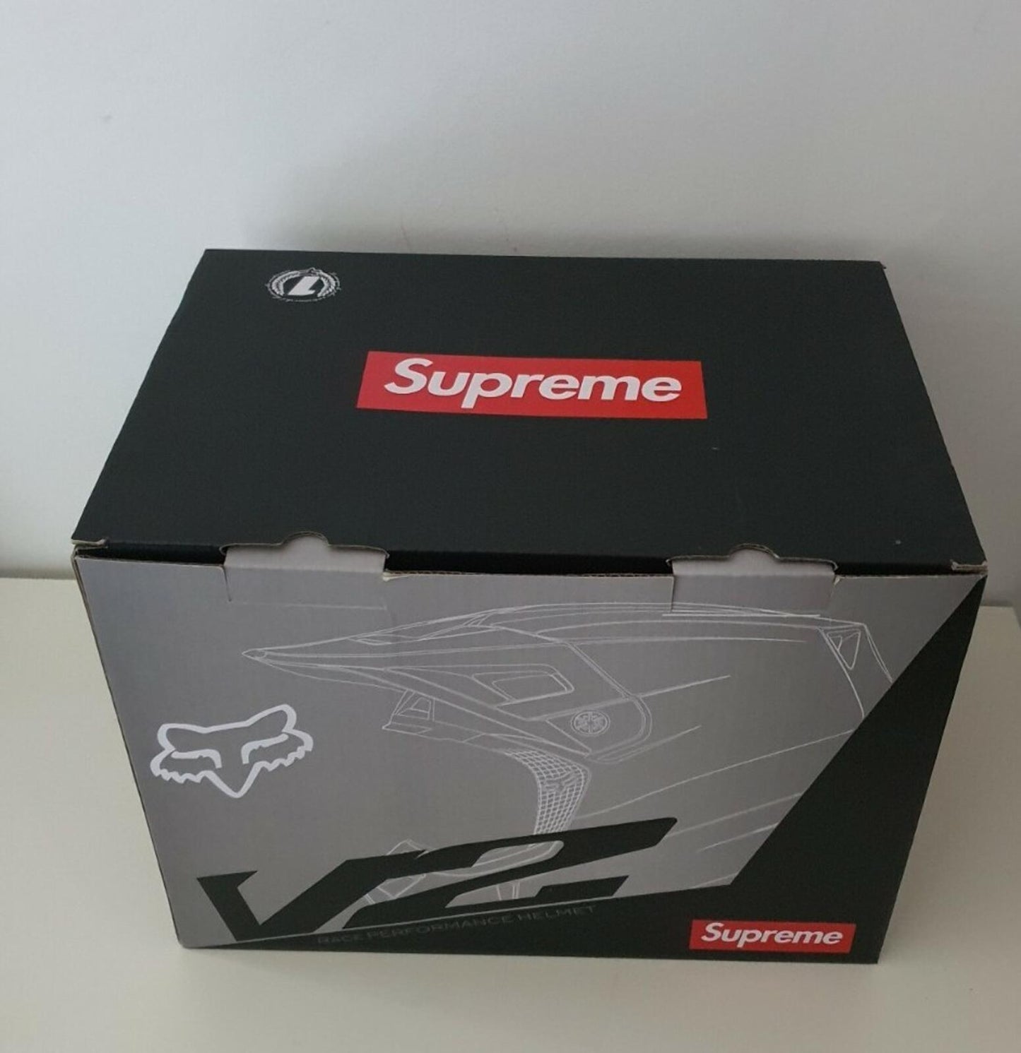 SS18 Supreme x Fox Racing V2 Motorcycle Helmet Multicolor