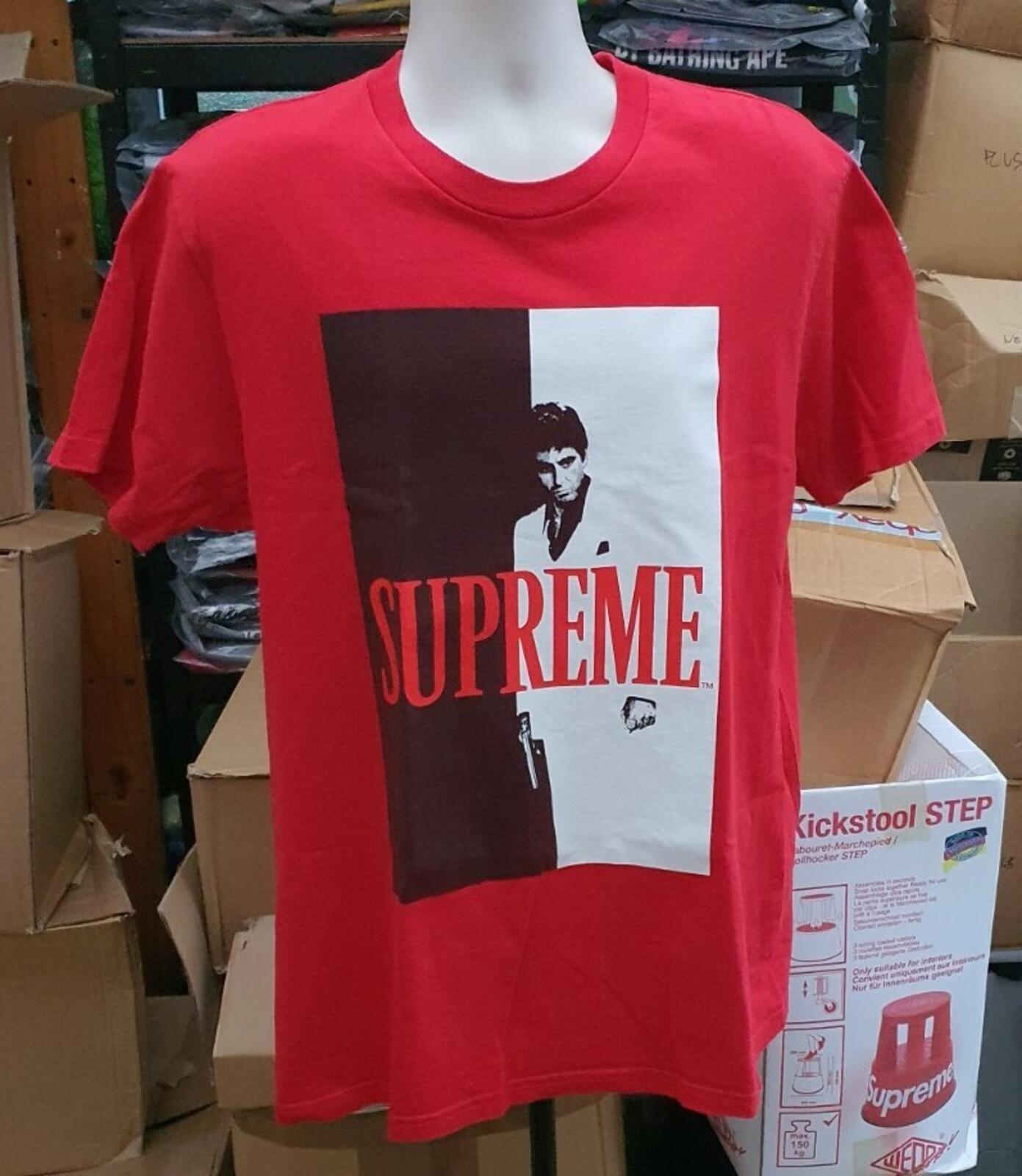 FW17 Supreme x Scarface Split Tee Red Size L