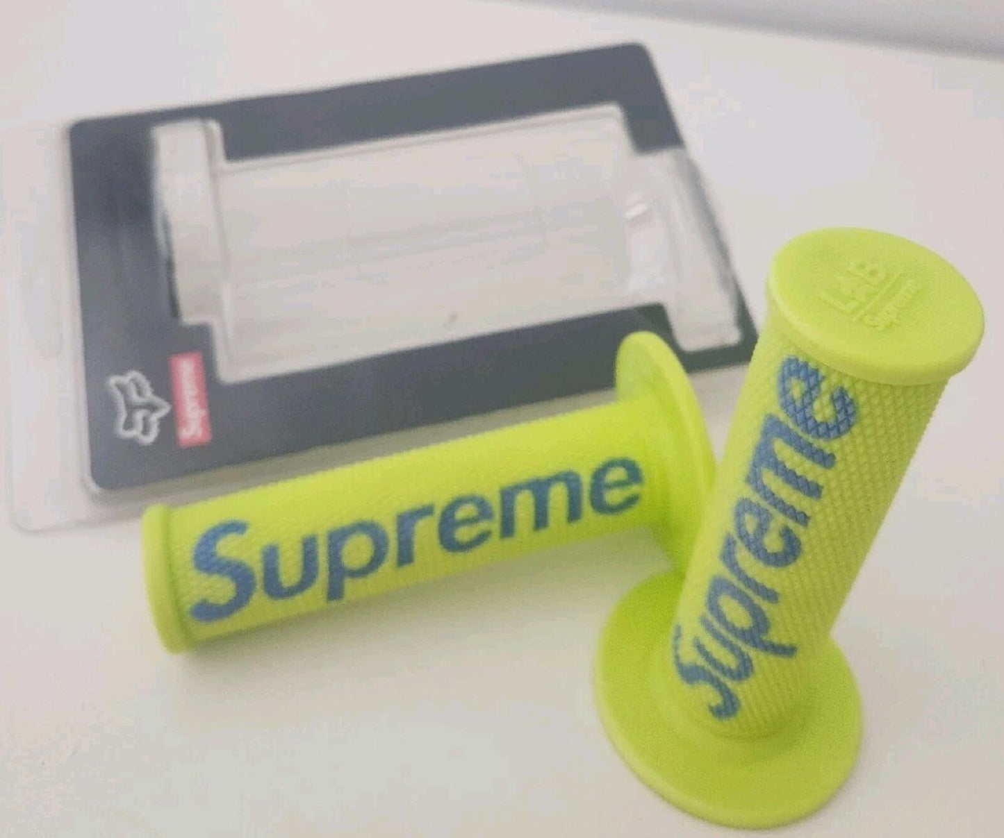 SS18 Supreme x Fox Racing Moto Hand Grip Motorcycle Bike Accessory Handlebar New