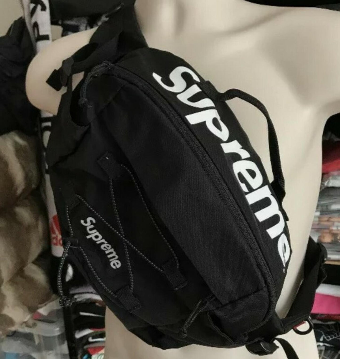 Riñonera Supreme SS17 Negra