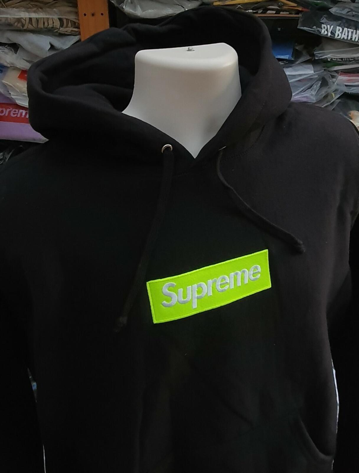 FW17 Supreme Box Logo hooded Sweatshirt black hoodie size M medium neon green