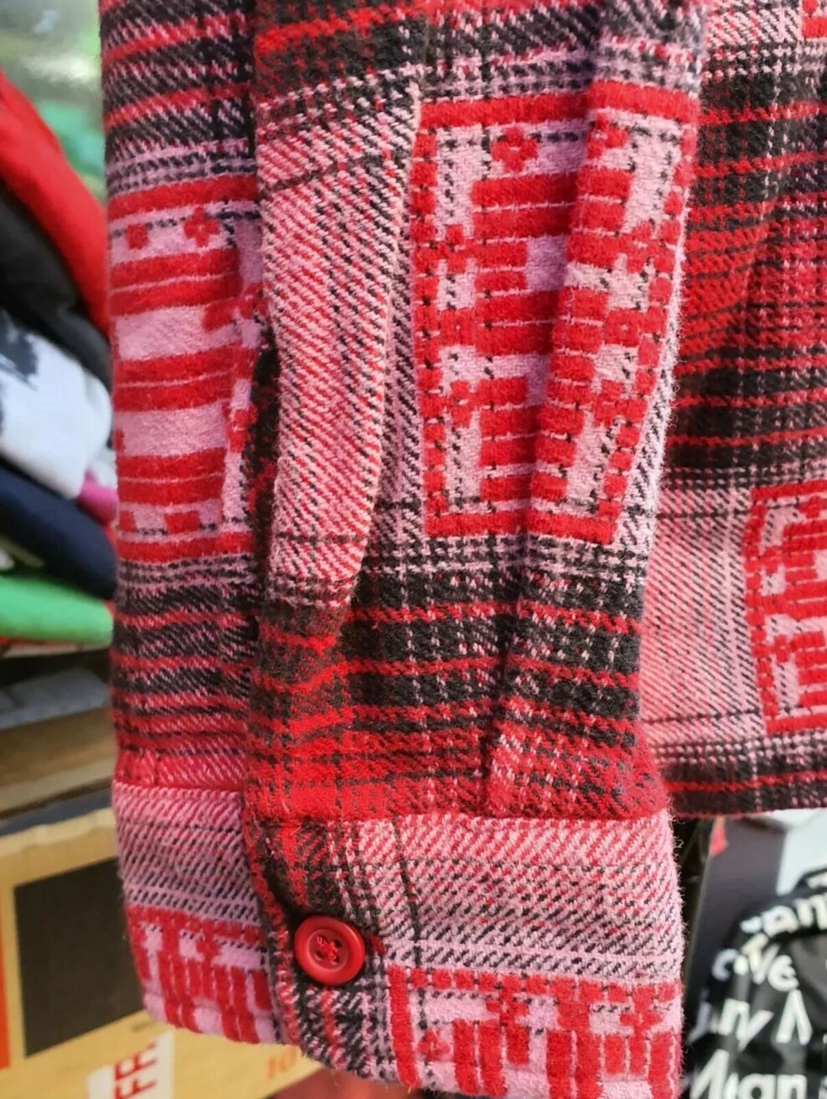 HW20 Supreme Kapuzen-Schatten-Karohemd Größe L groß Rot