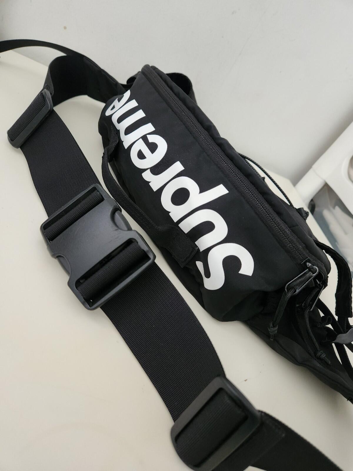 Riñonera Supreme SS17 Negra