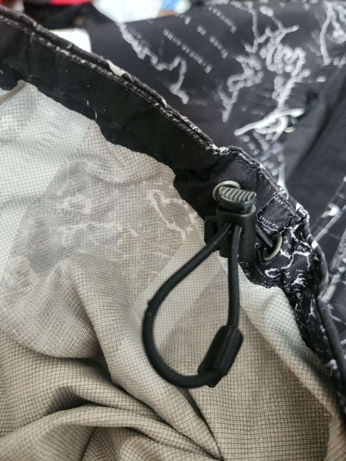 SS12 Supreme x The North Face Venture Jacke L groß TNF schwarz Maps vintage Selten