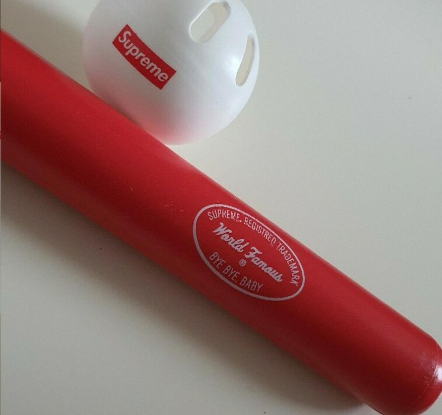 SS15 Supreme official Wiffle Ball & Bat set