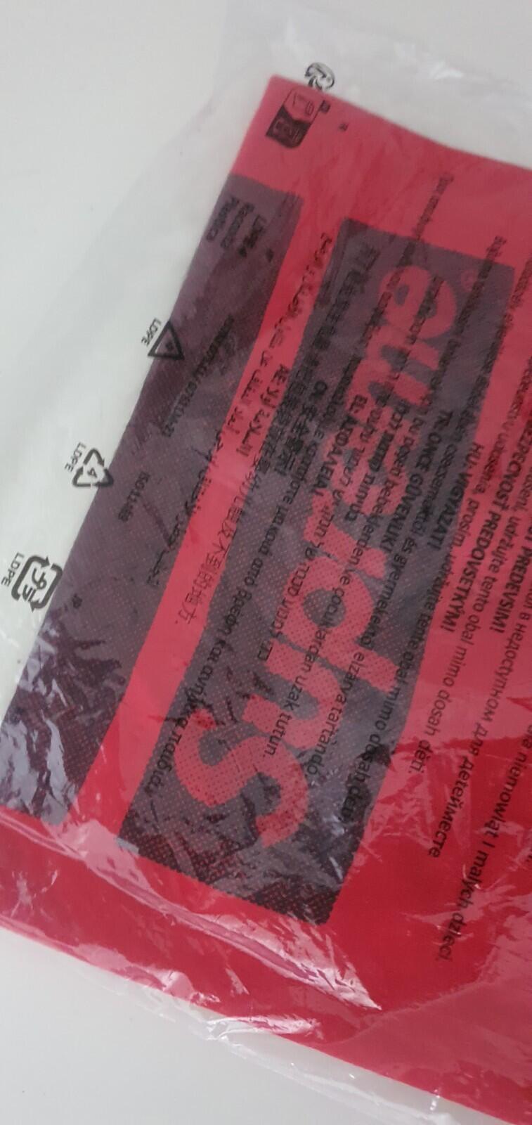 SS24 Supreme x The North Face camiseta de manga corta talla S pequeña roja