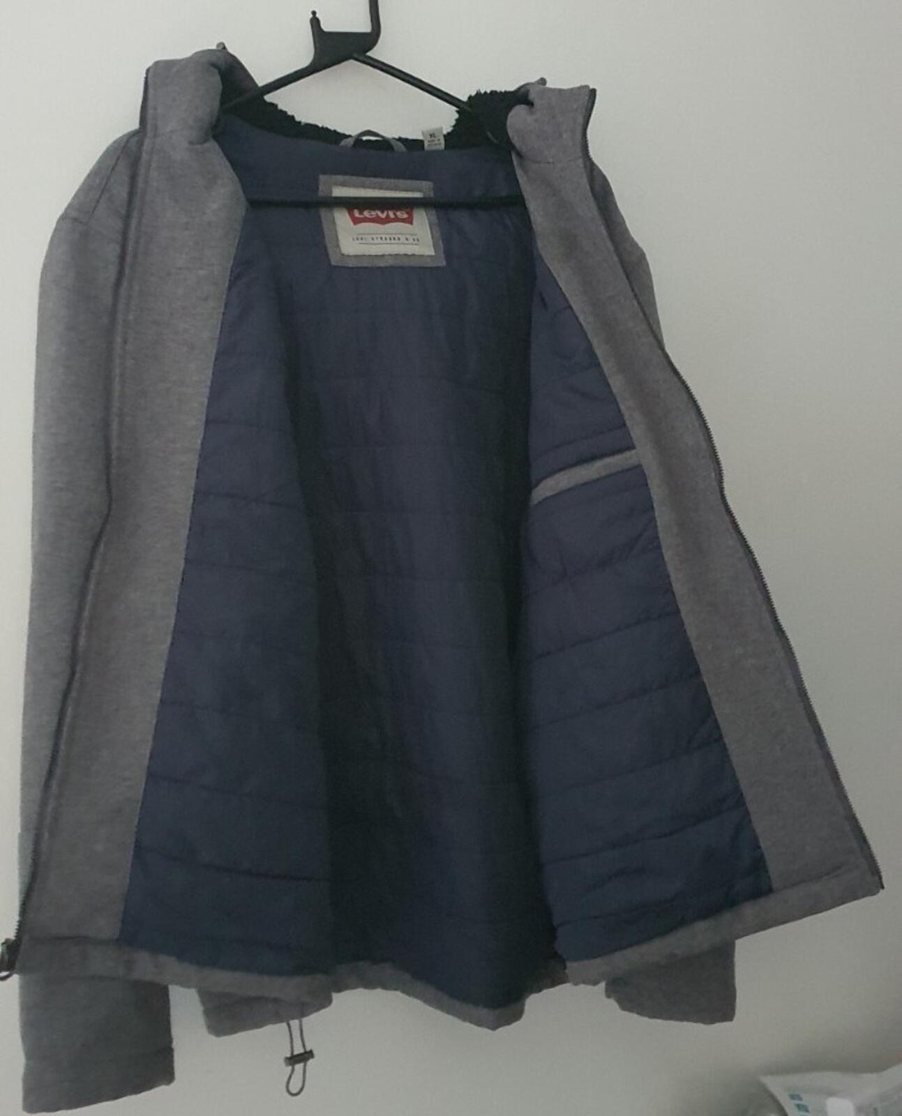 LEVI'S Soft Shell Hooded Jacket Size XL Grey