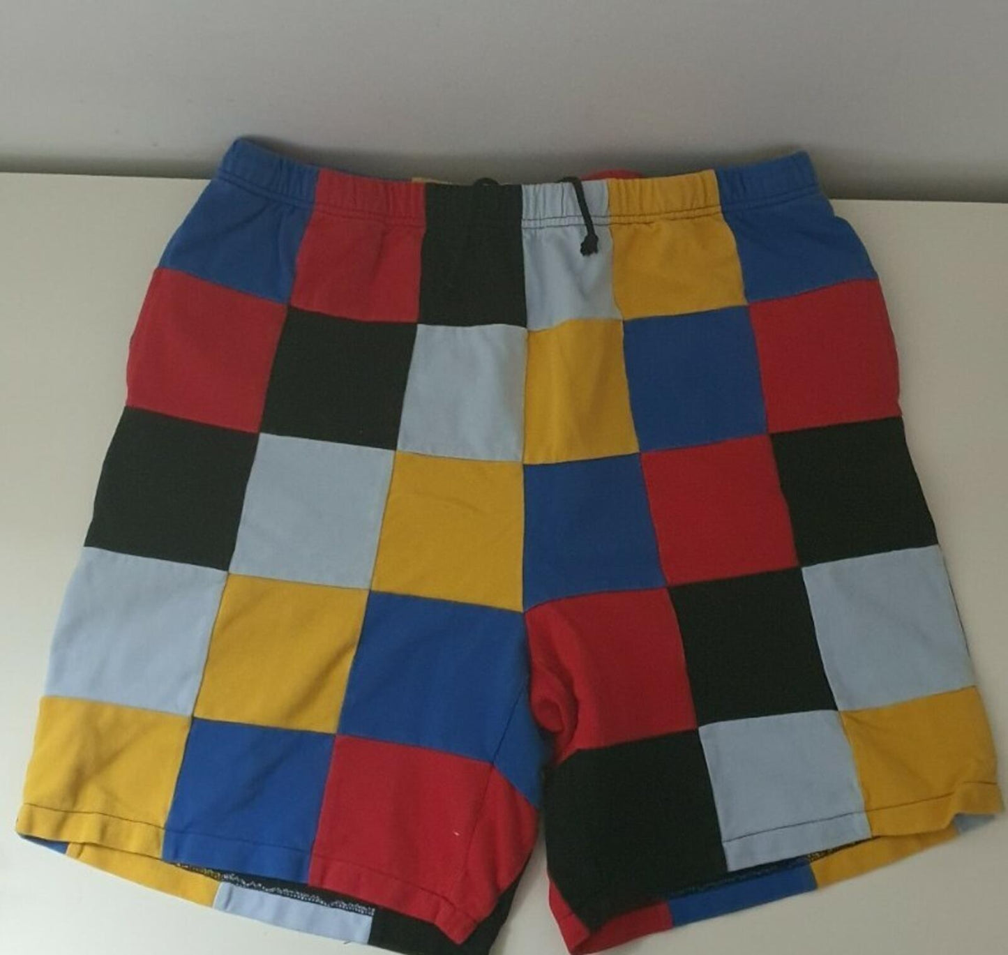 FW18 Supreme Patchwork Pique Red/Yellow/Blue short XL shorts sweatshort