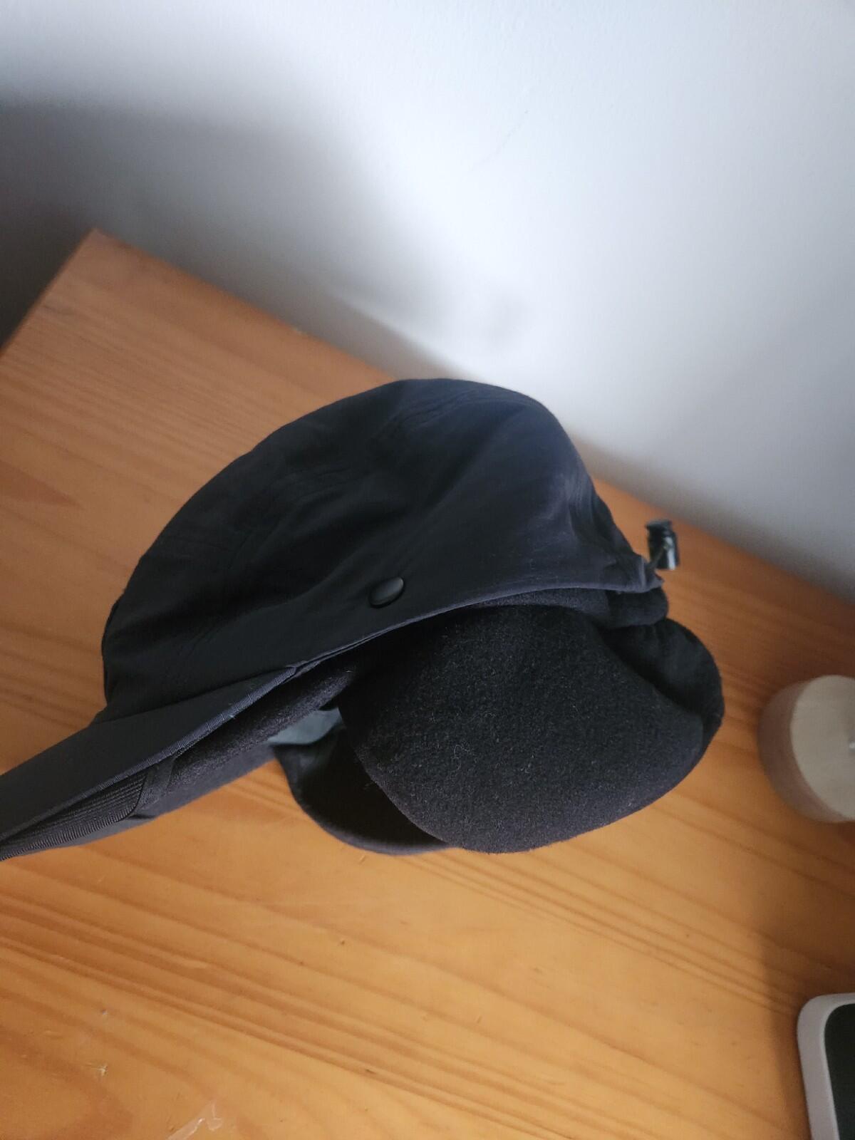 FW21 Supreme x Timberland 2-in-1 Earflap Hat Black Water Resistant
